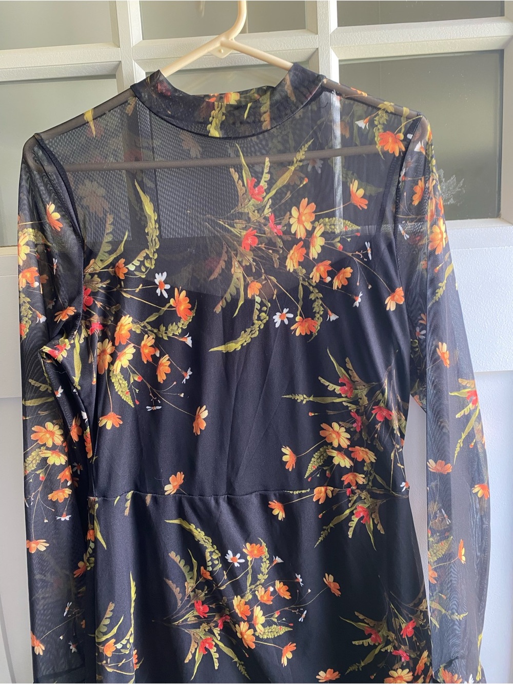 Black Floral Mesh Long-Sleeve Midi Dress - Picture 4 of 6